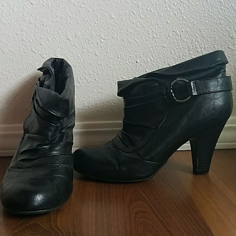 Cute black booties